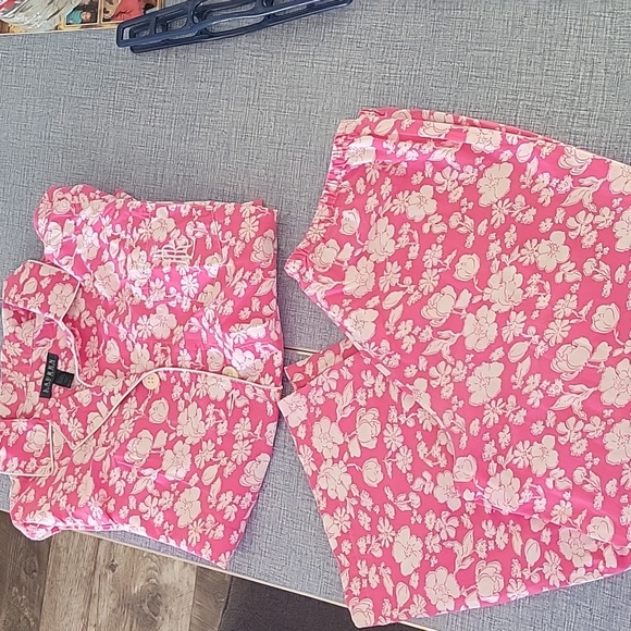 Lauren Ralph Lauren Floral Pajama Set. 100% Cotton. Size Large . - Picture 9 of 16